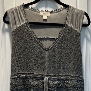 Style & Co. Gray lacy tank. Size Medium.